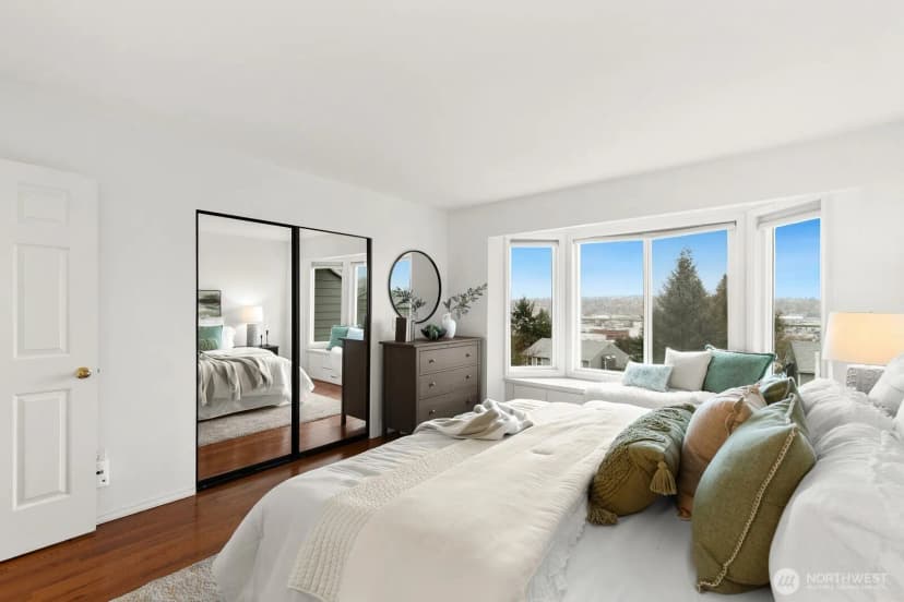 Property photo for 3835 25th Avenue W, Seattle photo 17