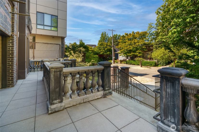 Property photo for 1122 Broadway E #301, Seattle photo 8