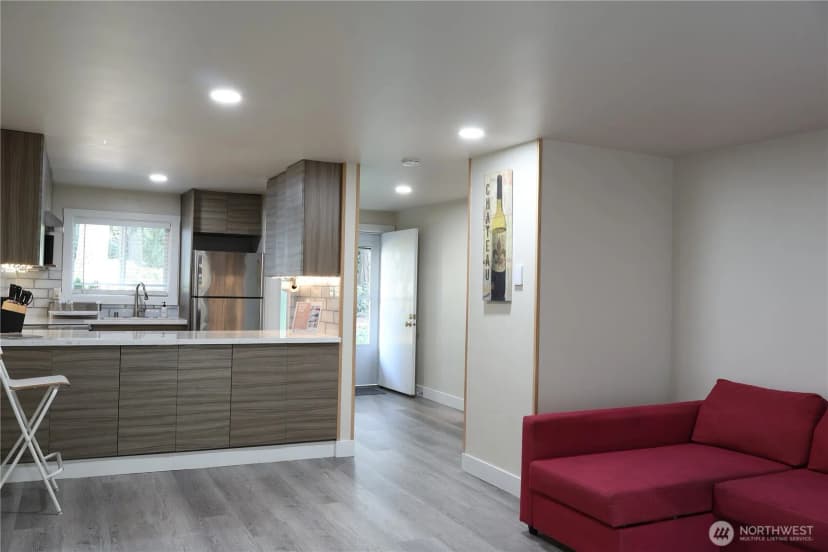 Property photo for 14517 Ne 40th Street #f103, Bellevue photo 9