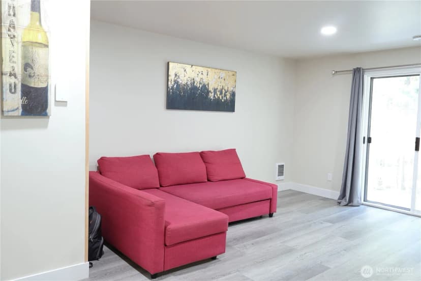 Property photo for 14517 Ne 40th Street #f103, Bellevue photo 6