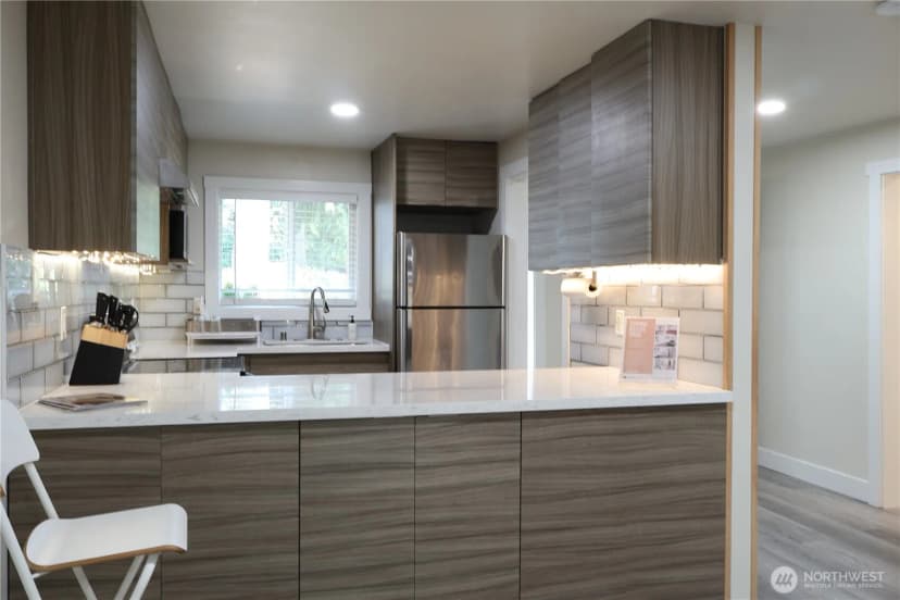 Property photo for 14517 Ne 40th Street #f103, Bellevue photo 12