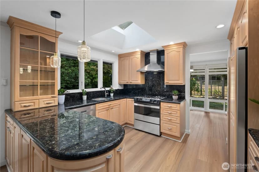 Property photo for 14115 Se 45th Street, Bellevue photo 11