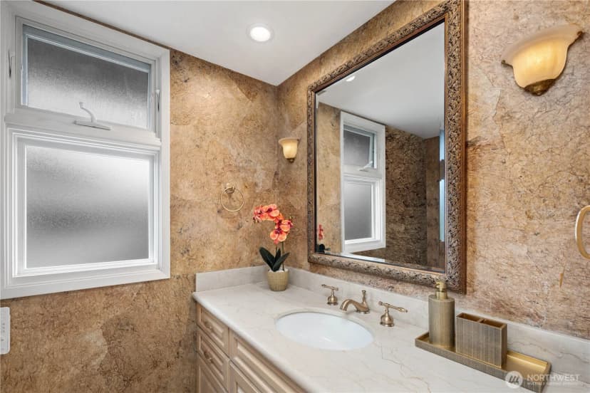 Property photo for 14115 Se 45th Street, Bellevue photo 24