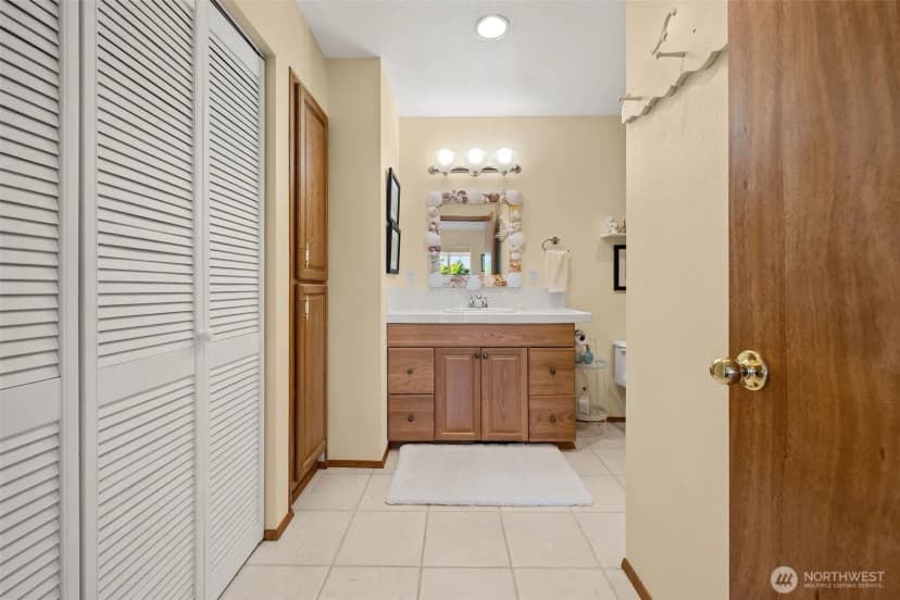 Property photo for 508 Mary Ann, Ilwaco photo 18