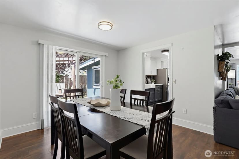Property photo for 914 S 30th Place, Renton photo 21