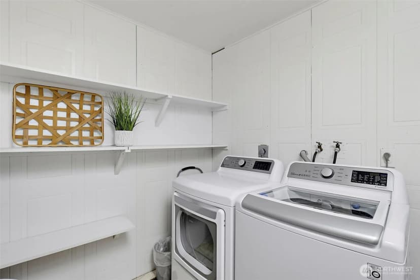 Property photo for 914 S 30th Place, Renton photo 26