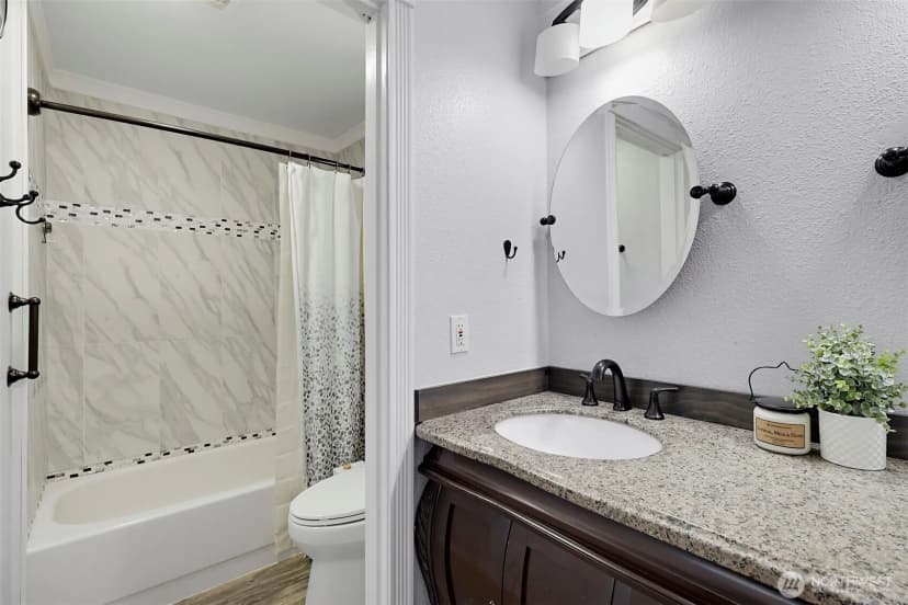 Property photo for 914 S 30th Place, Renton photo 7