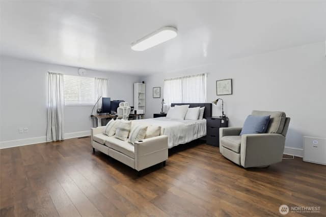 Property photo for 914 S 30th Place, Renton photo 5
