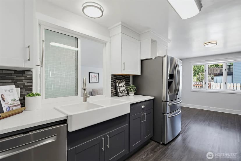 Property photo for 914 S 30th Place, Renton photo 19