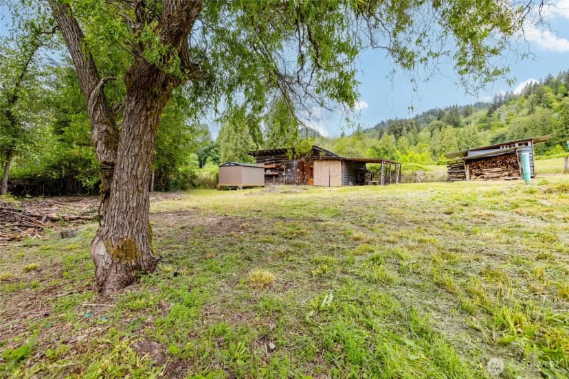 Property photo for 7288 Carlson Road, Concrete photo 26