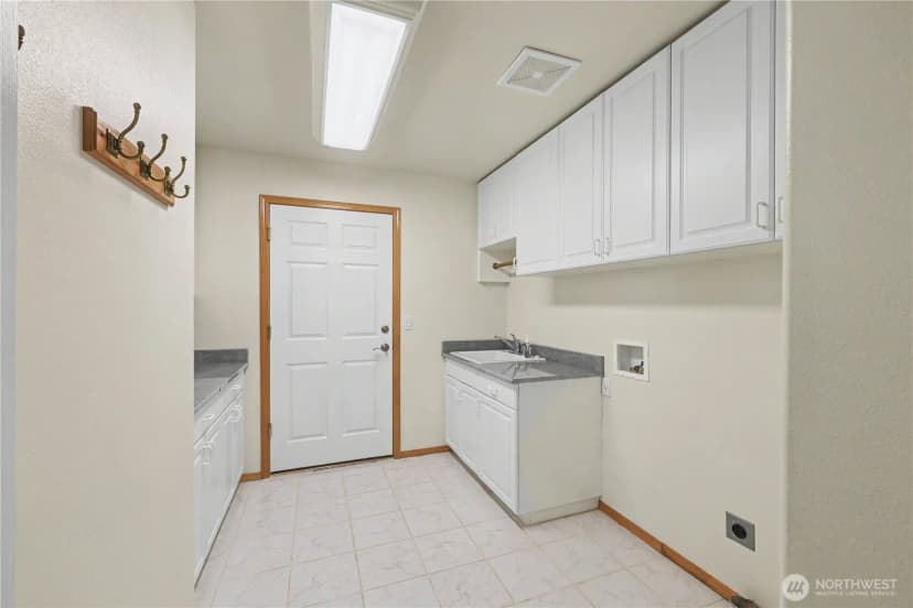 Property photo for 111 Les Saints Road, Sequim photo 32