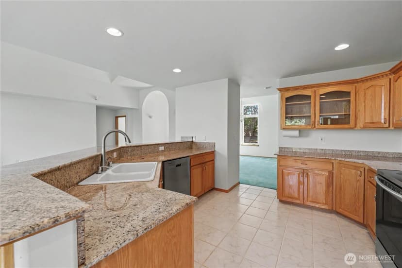 Property photo for 111 Les Saints Road, Sequim photo 9