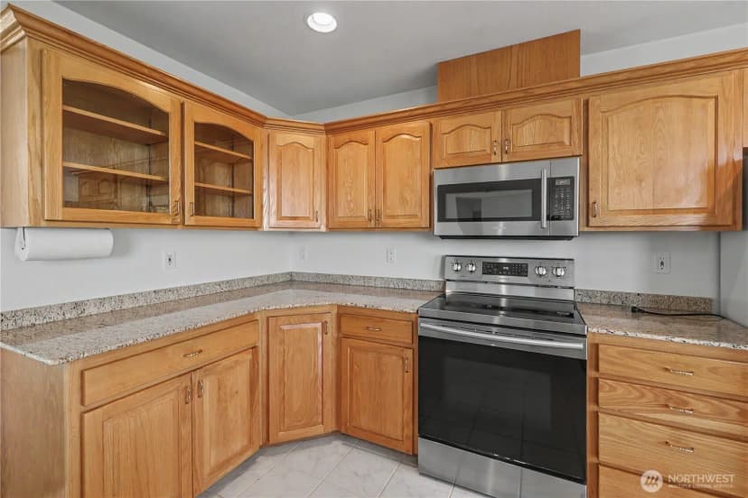 Property photo for 111 Les Saints Road, Sequim photo 10