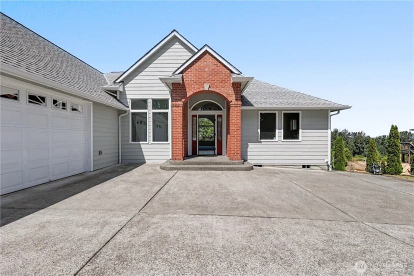 Property photo for 111 Les Saints Road, Sequim photo 2