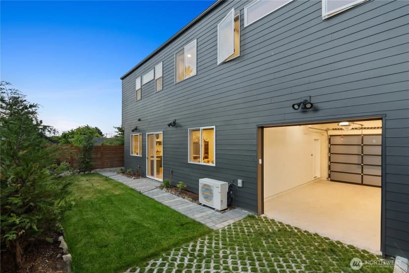 Property photo for 5114 15th Avenue S, Seattle photo 26