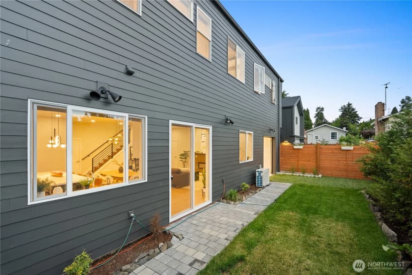 Property photo for 5114 15th Avenue S, Seattle photo 27