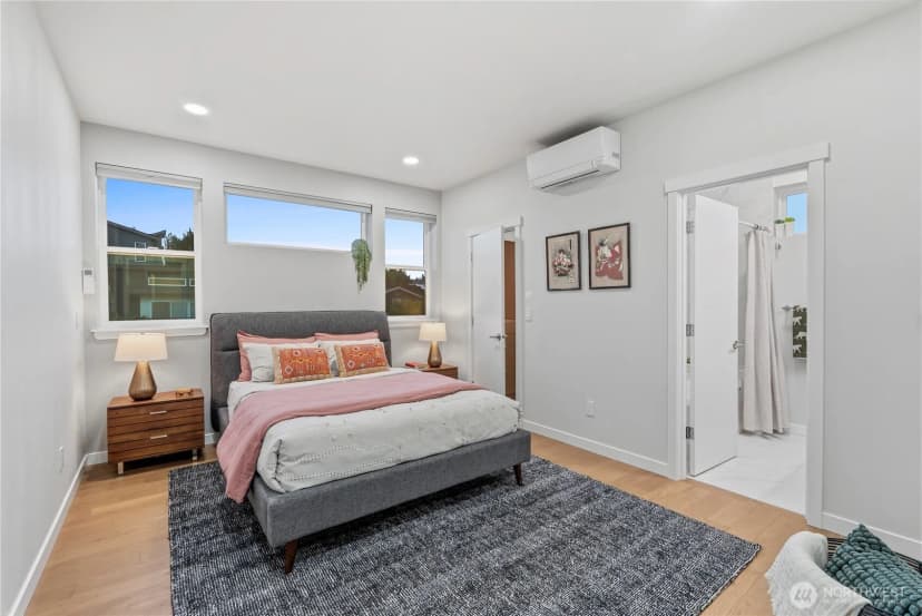 Property photo for 5114 15th Avenue S, Seattle photo 19