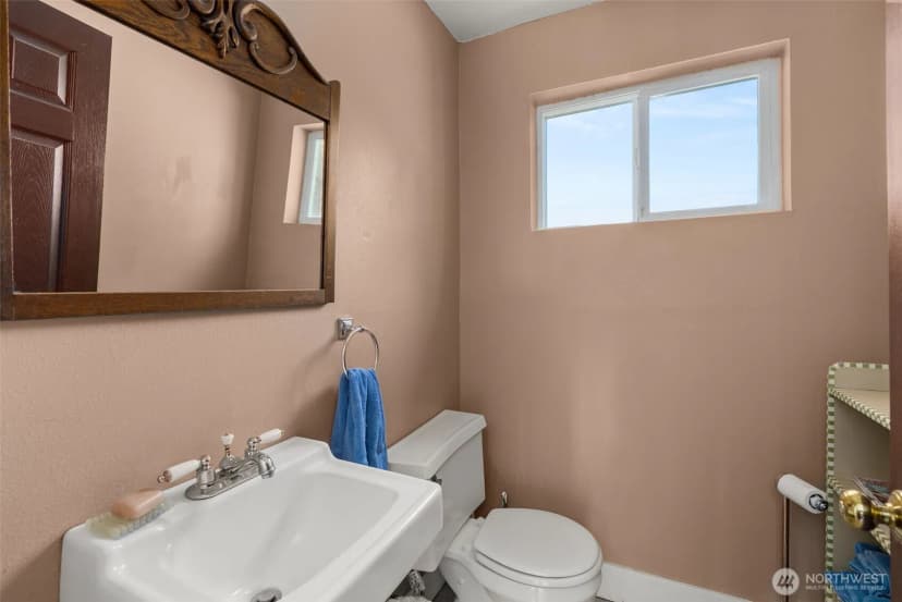 Property photo for 400 South Bank Road, Elma photo 16