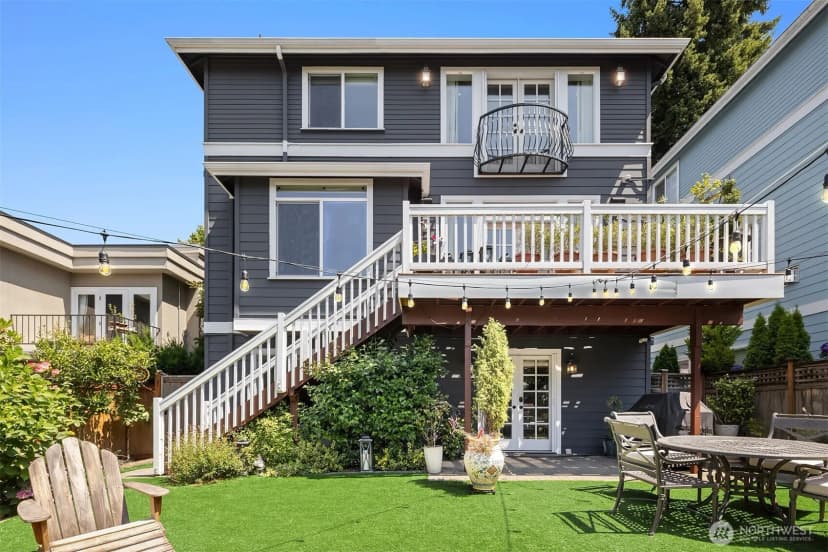 Property photo for 1109 33rd Avenue E, Seattle photo 35