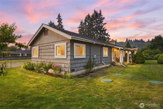 Property photo for 14937 133rd Avenue Se, Renton
