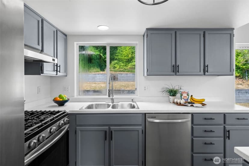 Property photo for 7307 Morning View Avenue Ne, Bremerton photo 10