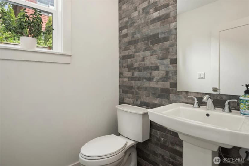Property photo for 7832 Ne 121st Lane #a, Kirkland photo 20