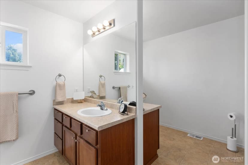 Property photo for 14921 225th Avenue Se, Monroe photo 18
