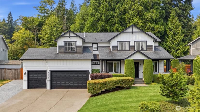 Property photo for 21701 8th Avenue Se, Bothell photo 2