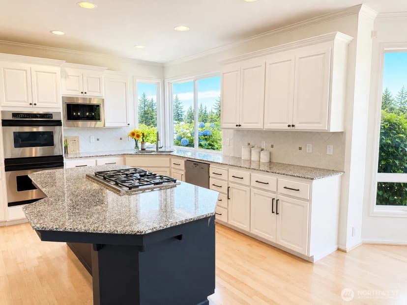 Property photo for 35204 Augusta Place Se, Snoqualmie photo 8