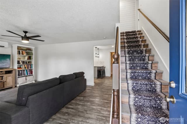 Property photo for 204 W Wilson Street, Yacolt photo 4