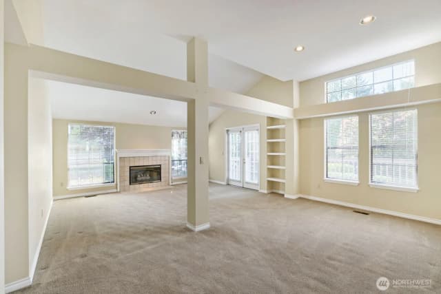 Property photo for 10063 Wallingford Avenue N, Seattle photo 3