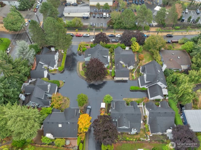 Property photo for 10063 Wallingford Avenue N, Seattle photo 30