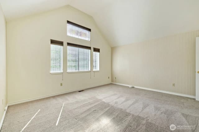 Property photo for 10063 Wallingford Avenue N, Seattle photo 5