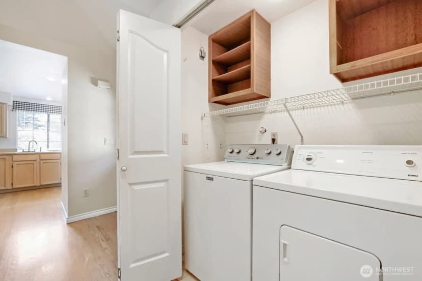 Property photo for 10063 Wallingford Avenue N, Seattle photo 26