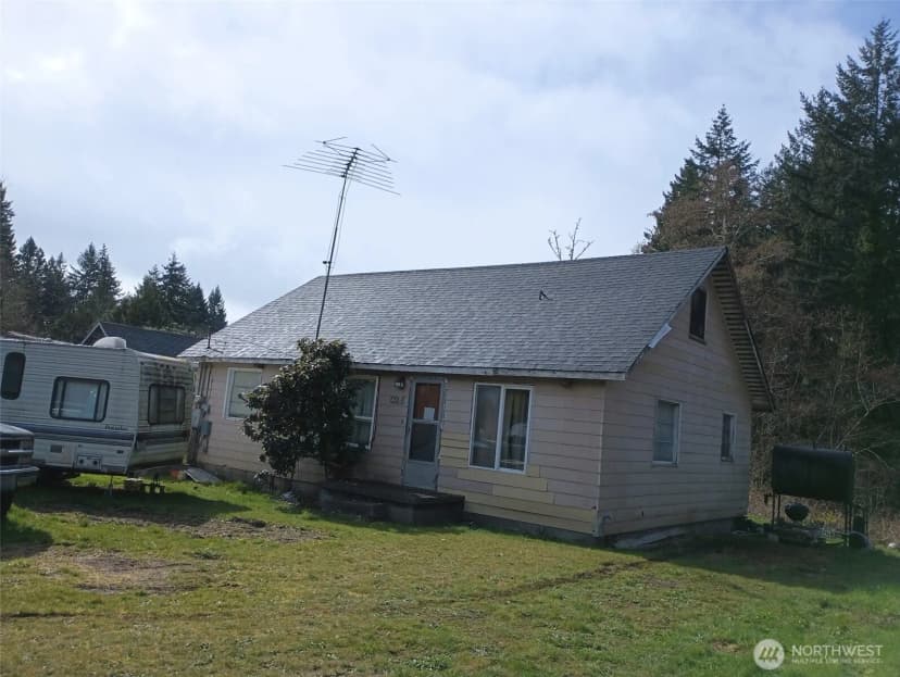 Property photo for 9382 Olalla Valley Road Se, Port Orchard