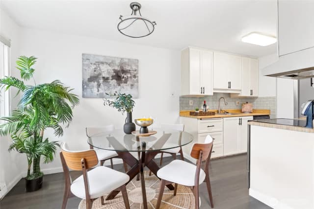 Property photo for 2020 Grant Avenue S #a202, Renton photo 2