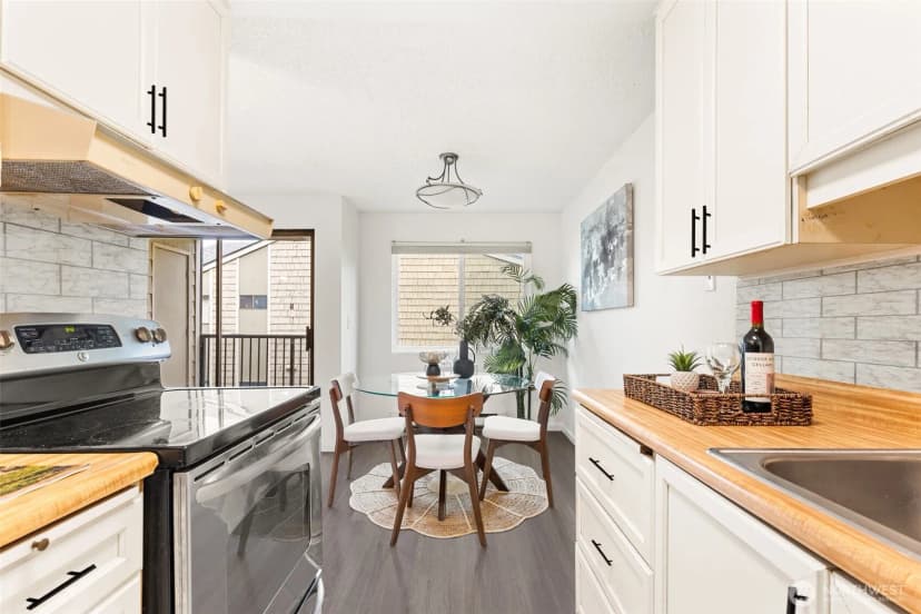 Property photo for 2020 Grant Avenue S #a202, Renton photo 15