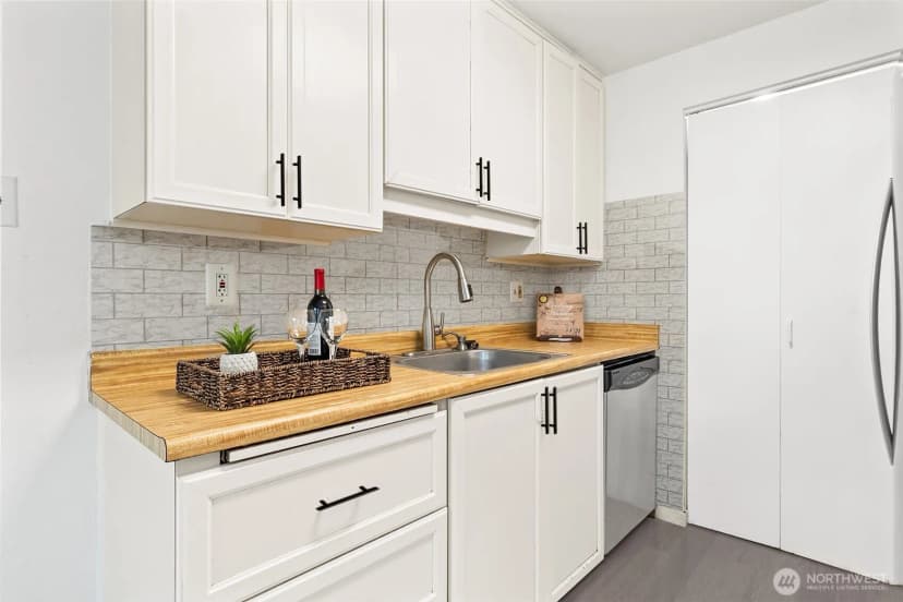 Property photo for 2020 Grant Avenue S #a202, Renton photo 13