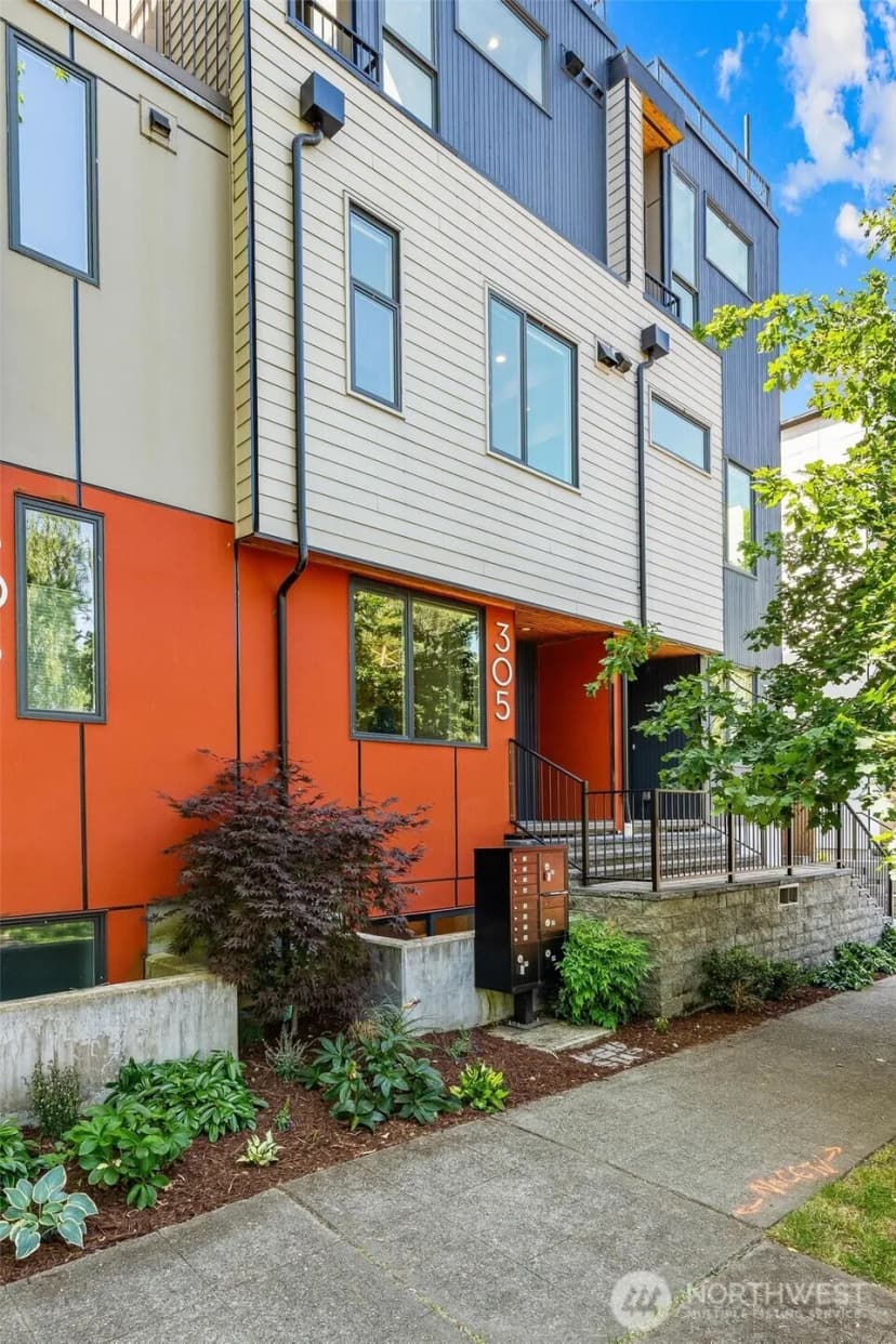 Property photo for 305 17th Avenue E, Seattle photo 39