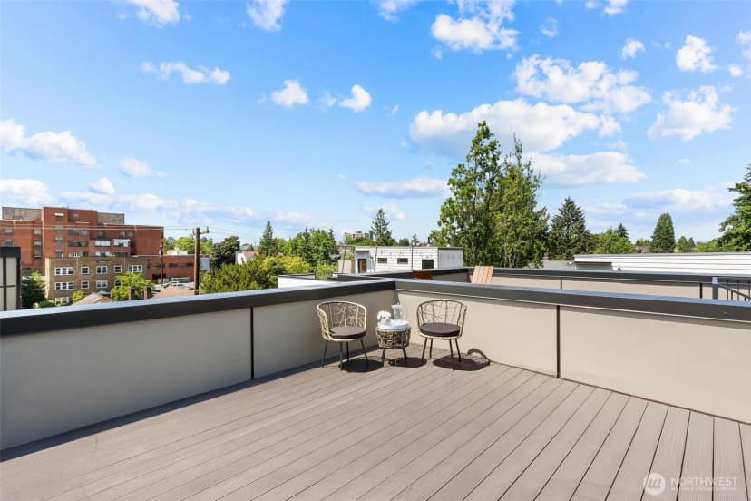 Property photo for 305 17th Avenue E, Seattle photo 33
