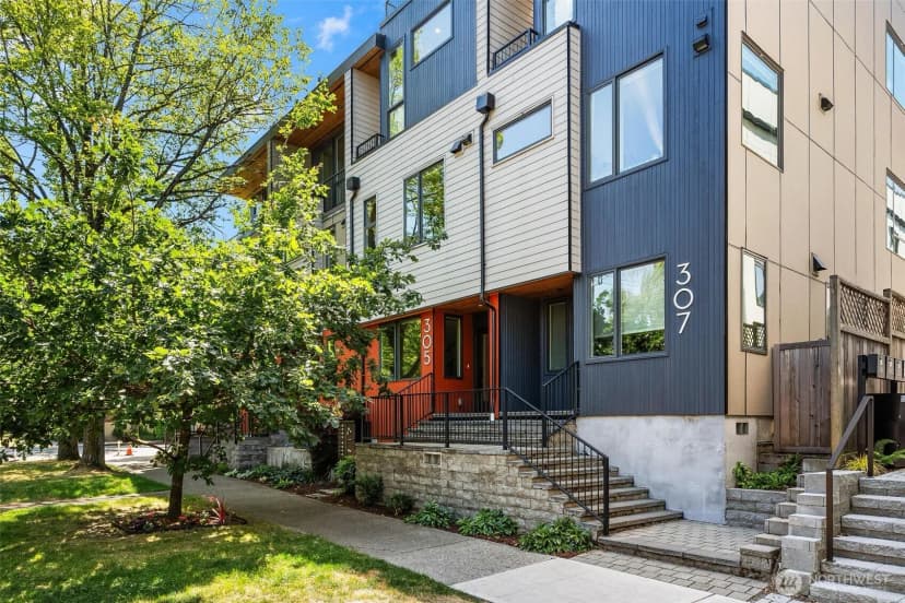 Property photo for 305 17th Avenue E, Seattle photo 34