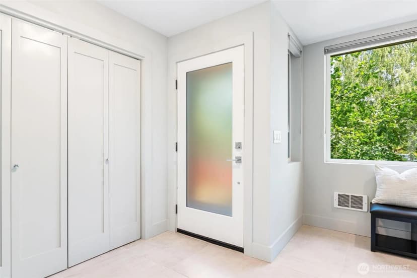 Property photo for 305 17th Avenue E, Seattle photo 22