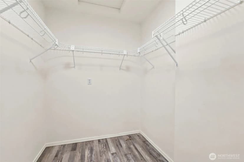 Property photo for 10626 Se 213th Court, Kent photo 14