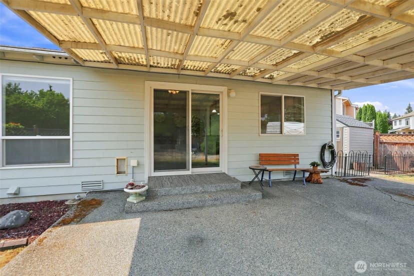 Property photo for 10626 Se 213th Court, Kent photo 19