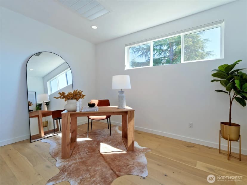 Property photo for 435 19th Avenue E, Seattle photo 18