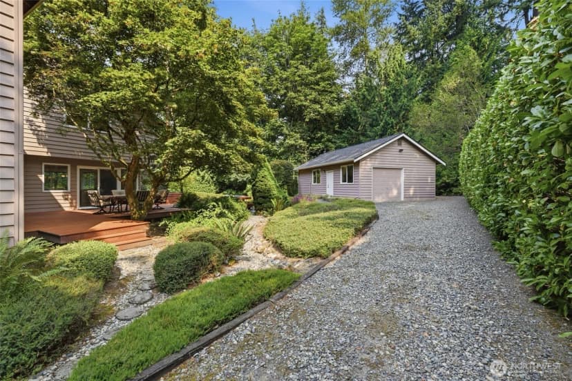 Property photo for 18202 Ne 191st Street, Woodinville photo 2