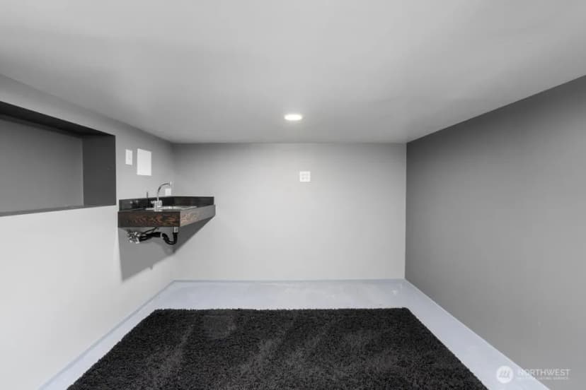 Property photo for 702 Nw 189th Lane, Shoreline photo 26