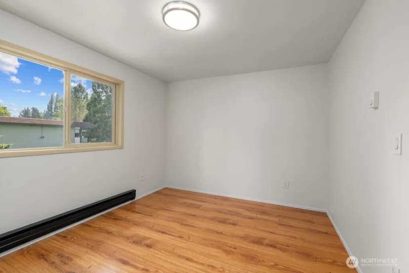 Property photo for 702 Nw 189th Lane, Shoreline photo 22