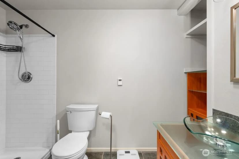Property photo for 702 Nw 189th Lane, Shoreline photo 24