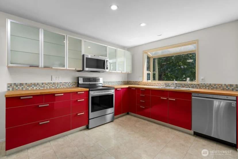 Property photo for 702 Nw 189th Lane, Shoreline photo 10